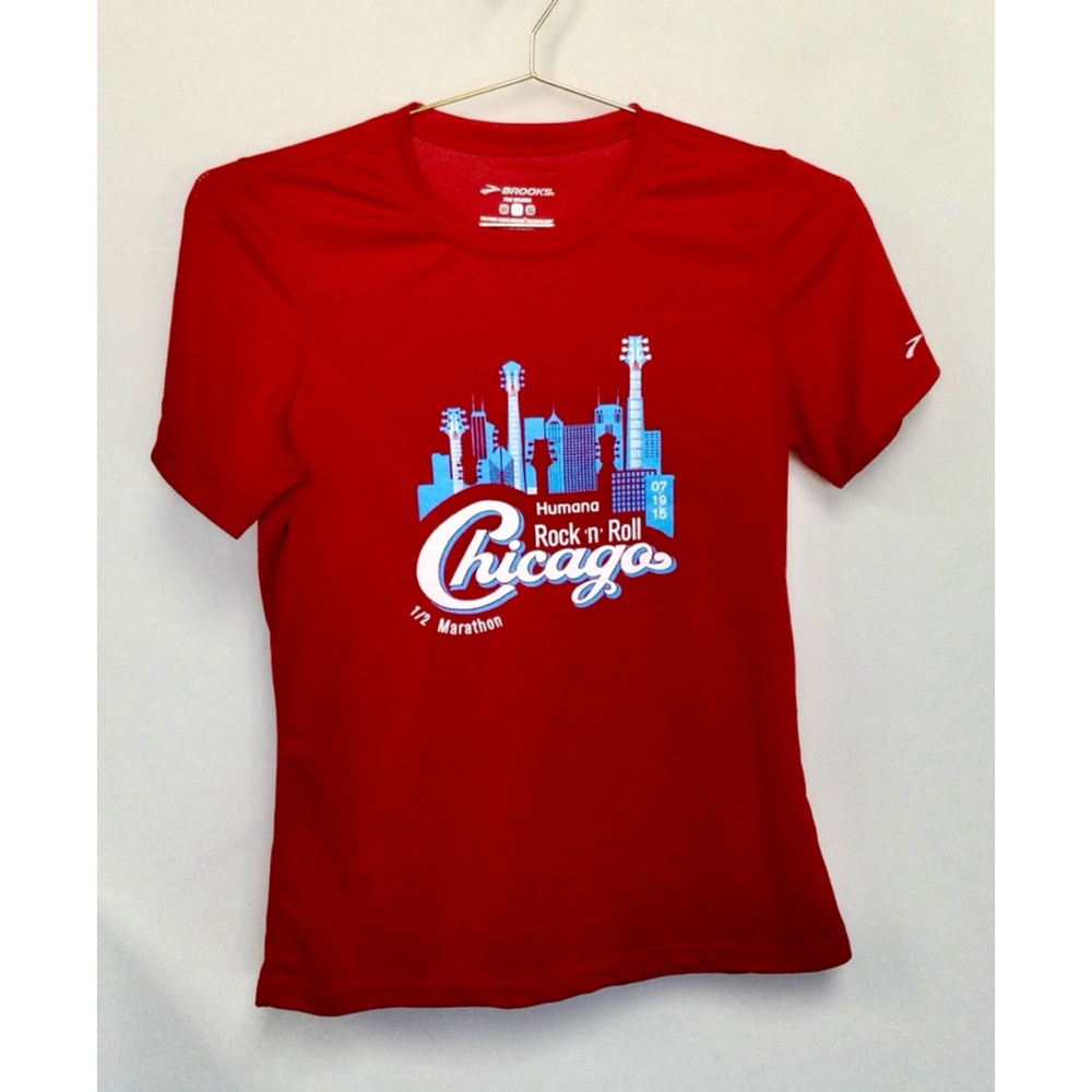 Women's Brooks Red Graphic‎ T-Shirt Size M